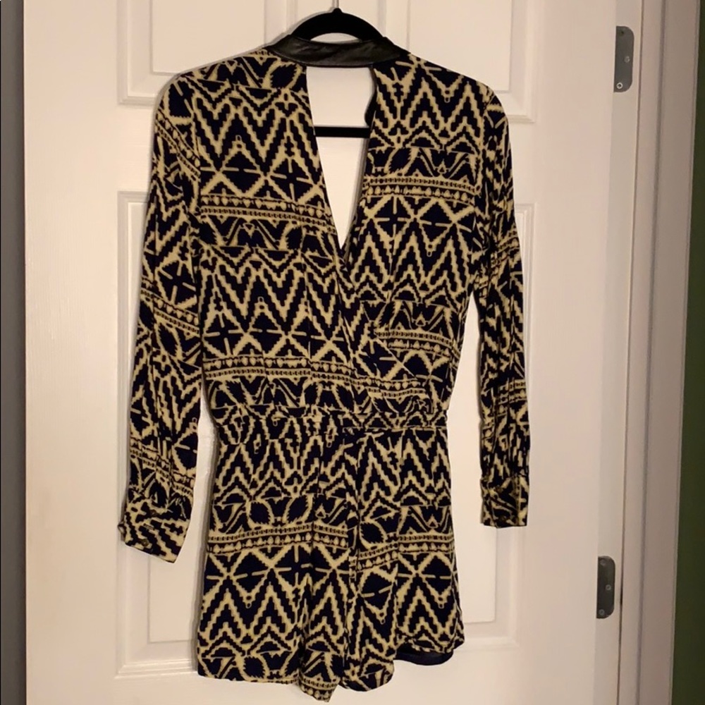 Long sleeve romper - Picture 2 of 3